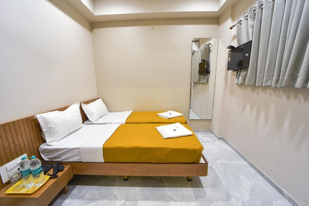 Колхапур: Hotel Trushadham