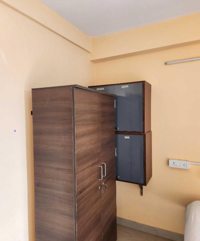OYO R Guest House Near Netaji Subhash Chandra Bose International Airport — фото 1