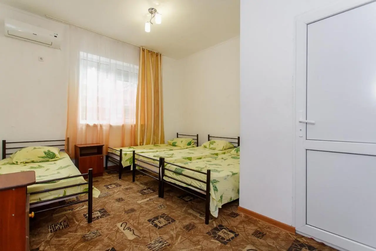 Витязево: Guest House Morskoy 5