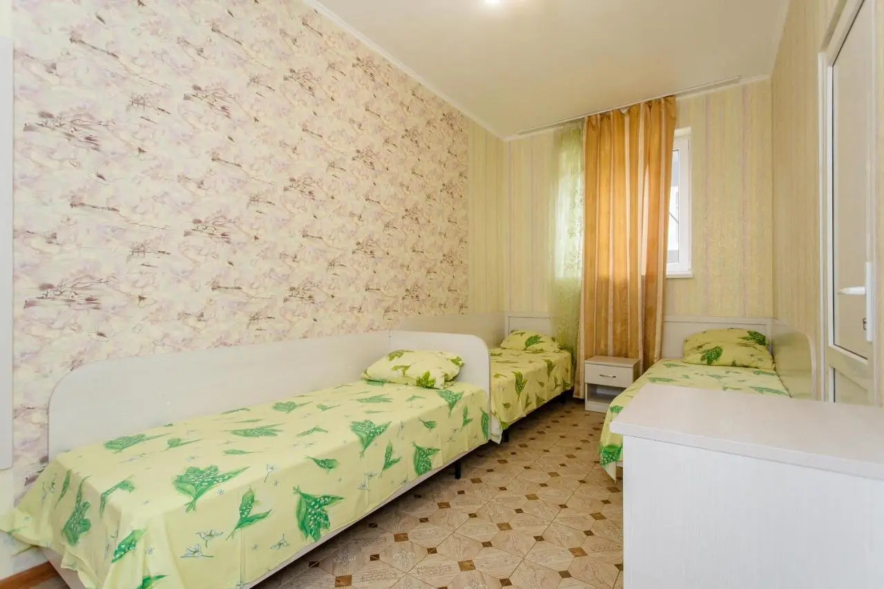 Витязево: Guest House Morskoy 5