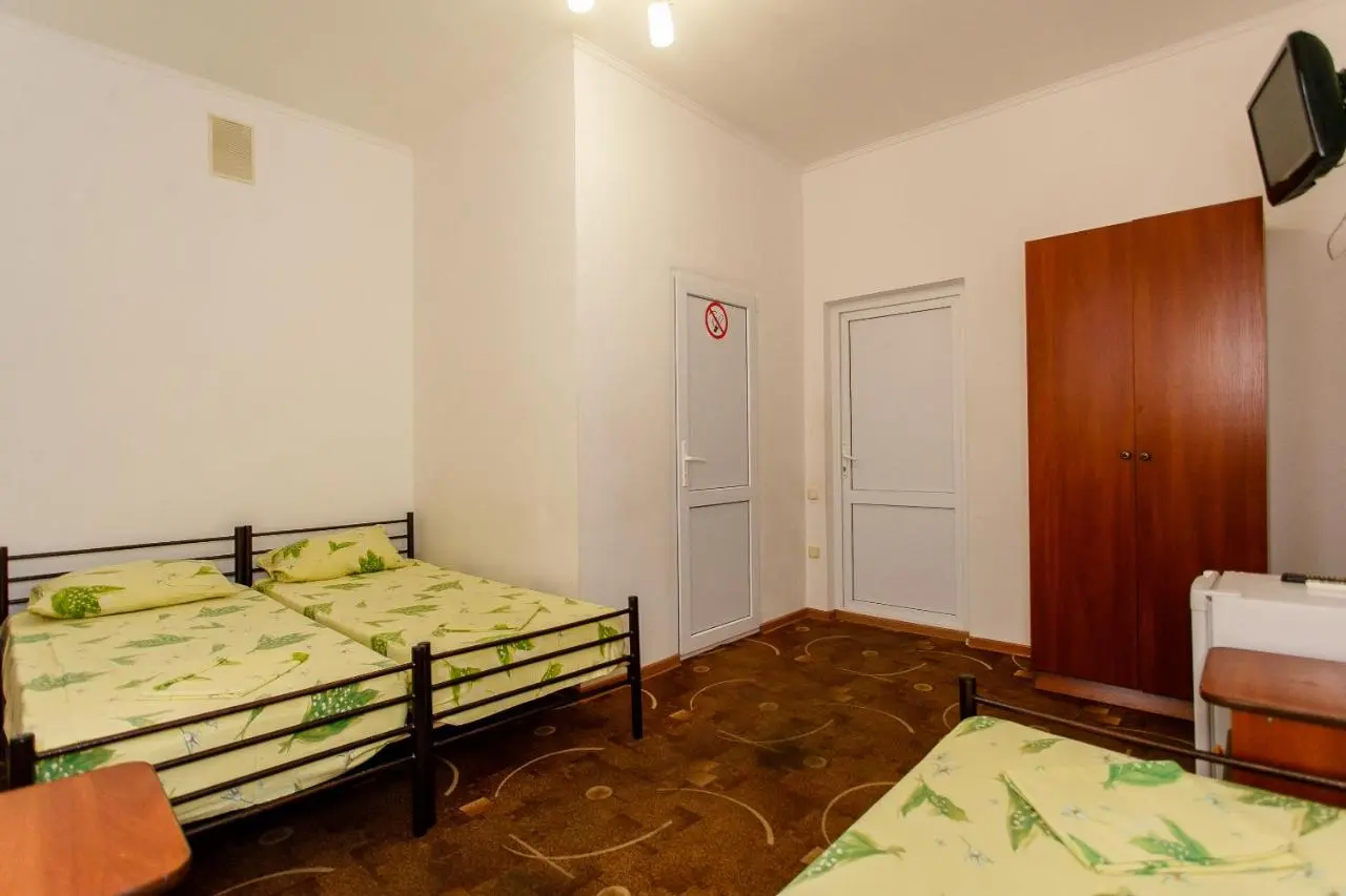Витязево: Guest House Morskoy 5