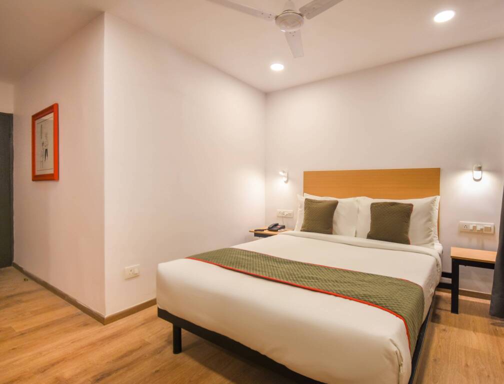 Колката: Oyo Townhouse 444 Heera Holiday Inn
