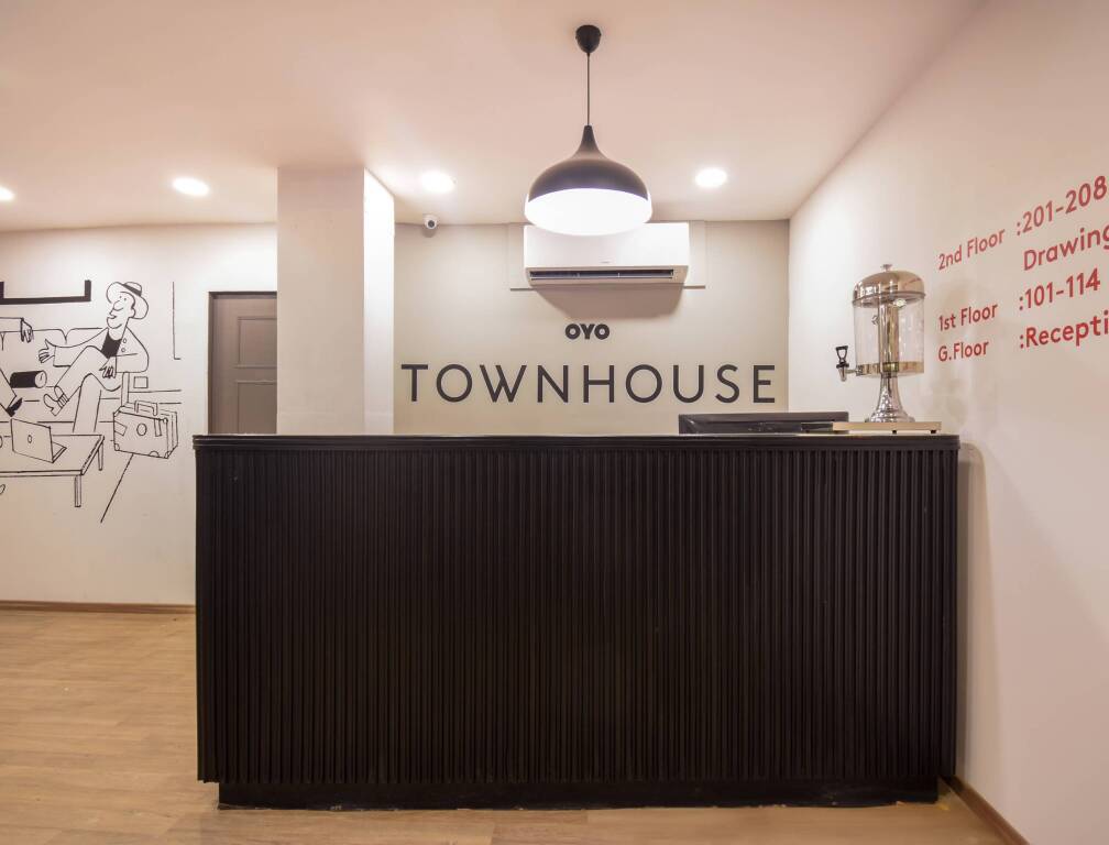 Колката: Oyo Townhouse 444 Heera Holiday Inn