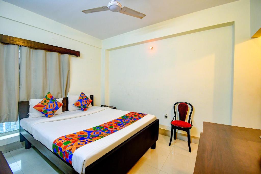 Колката: FabHotel Nayak Palace