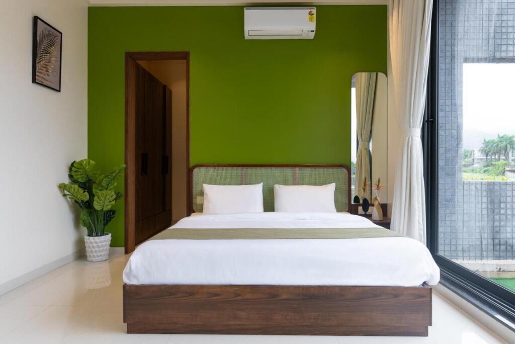 Лонавала: ALYF at Tropical Grand Villa 30, Lonavala