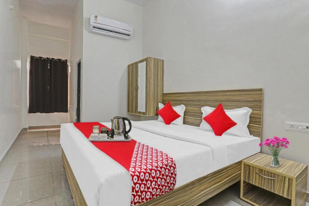 Лакхнау: OYO Flagship 702584 Jn Rooms And Banquet