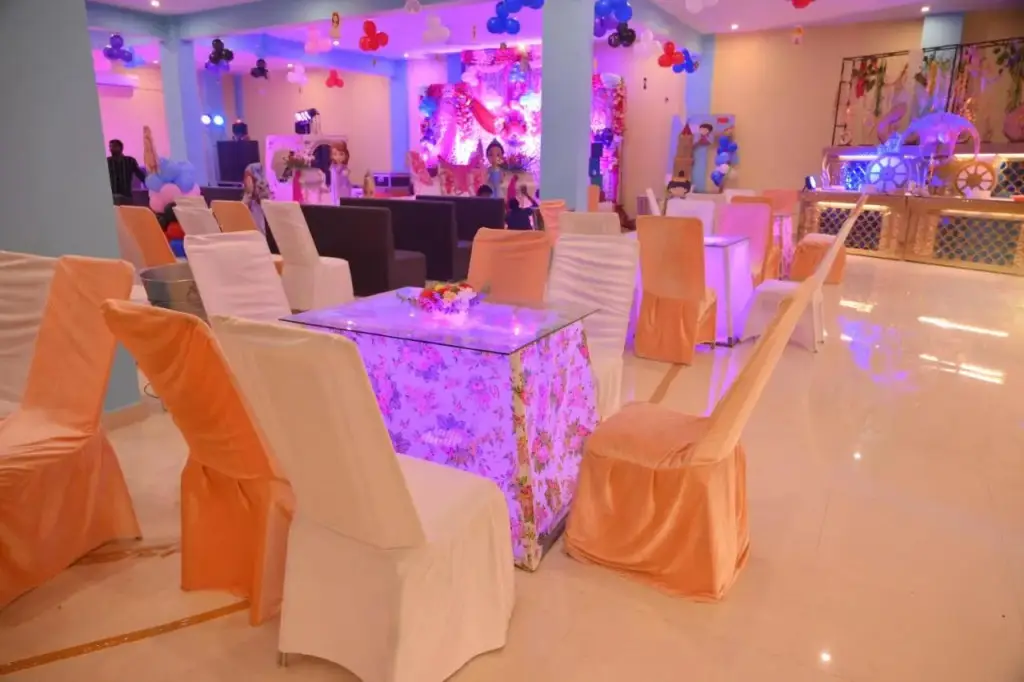 Лакхнау: OYO 88231 Sarita Palace