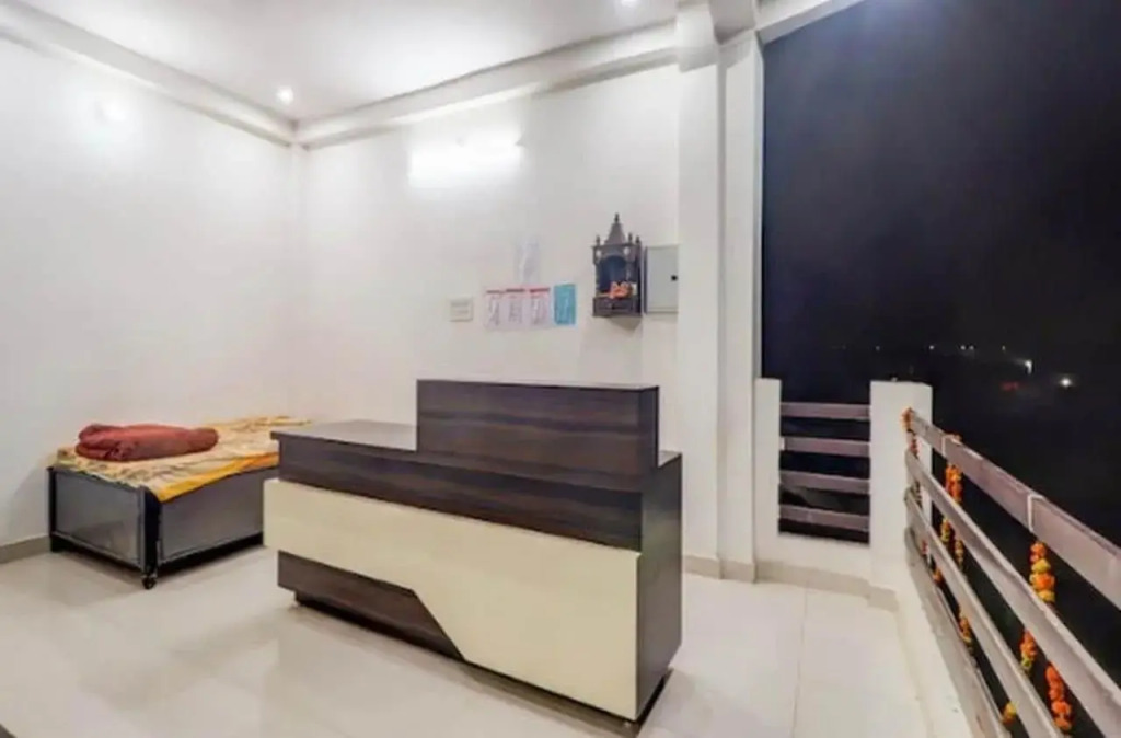 Лакхнау: Oyo 80505H Shubhi Palace