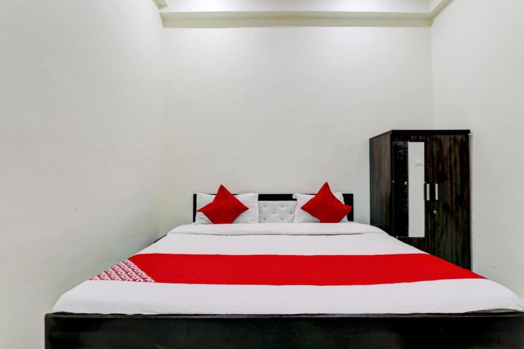 Лакхнау: OYO Flagship 805253 Roister Inn