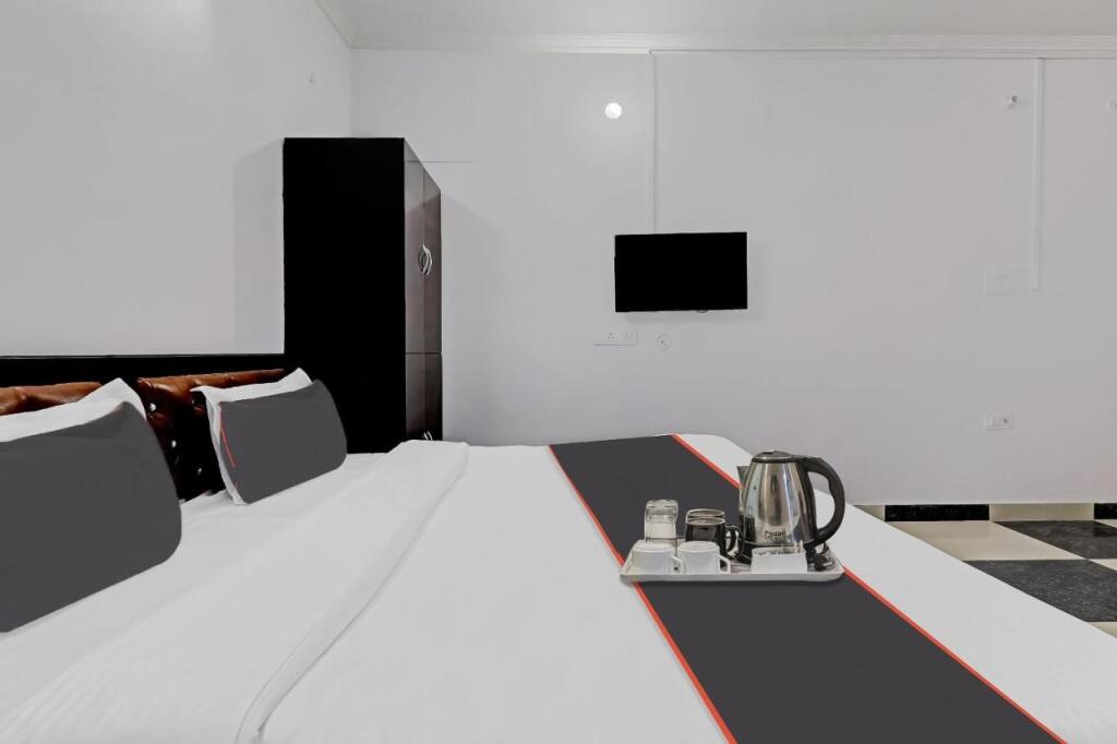 Лакхнау: OYO Flagship 92980 EMPIRE INN