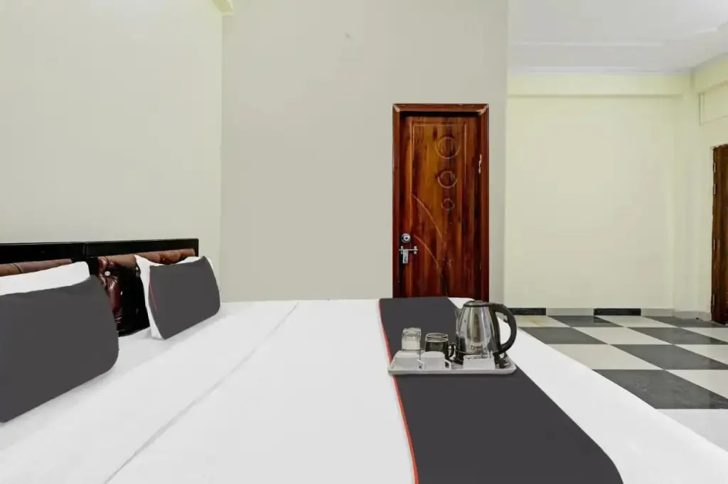 Лакхнау: OYO Flagship 92980 EMPIRE INN