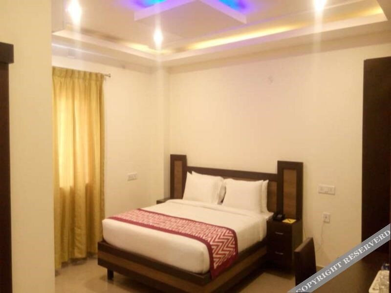 Бангалор: Hotel Bharani Residency