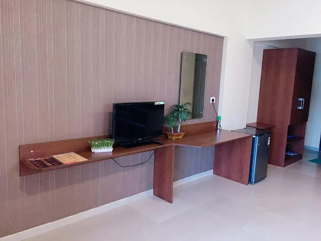 Lavasa Luxury Lakeview Studio — фото 1