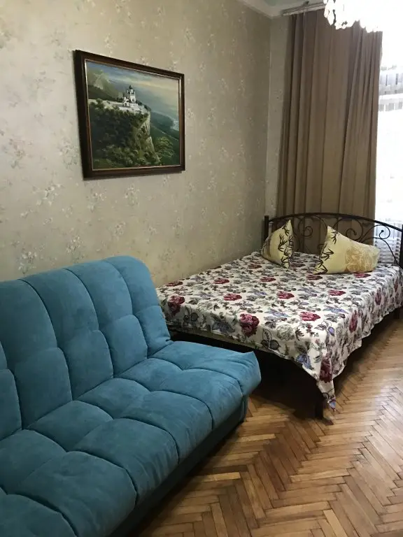 Севастополь: Апартаменты Ленина 18