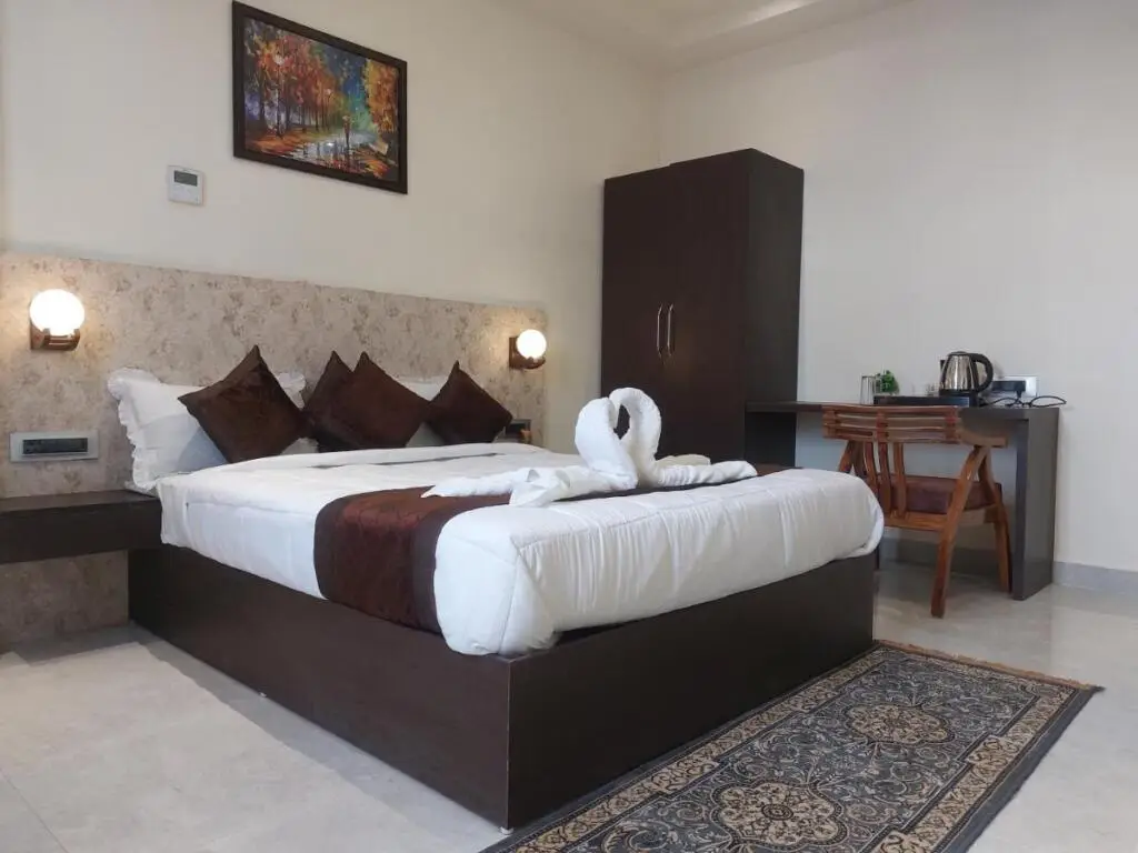 Лакхнау: Hotel Rudra Inn