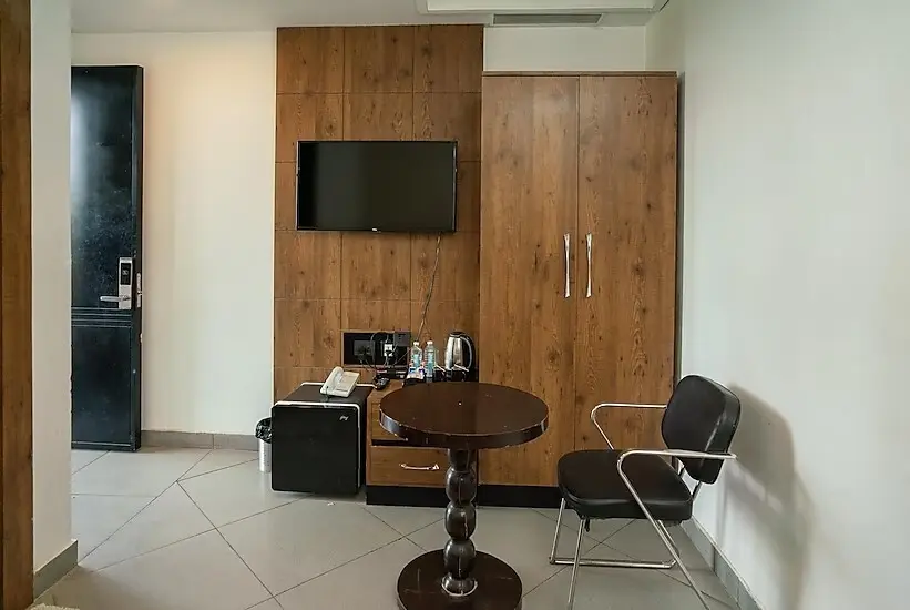 Лакхнау: Hotel Nakshatra
