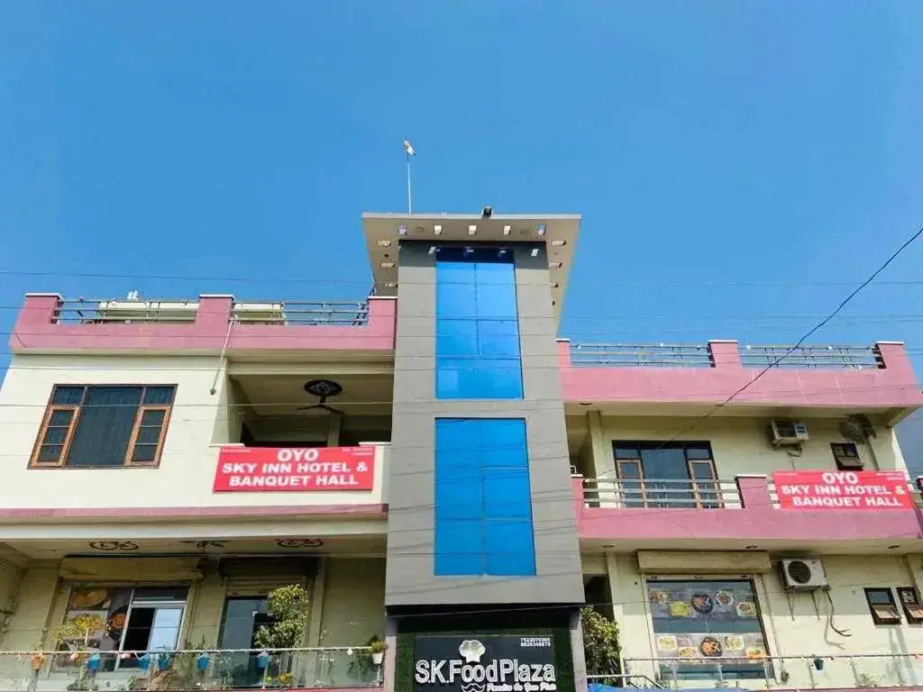 Лакхнау: OYO Flagship 80784J Sky Inn Hotel & Banquet Hall