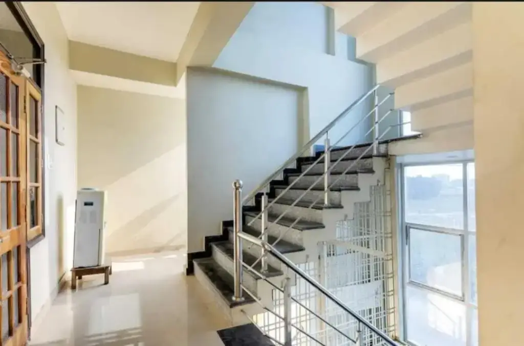 Лакхнау: OYO Flagship 80784J Sky Inn Hotel & Banquet Hall