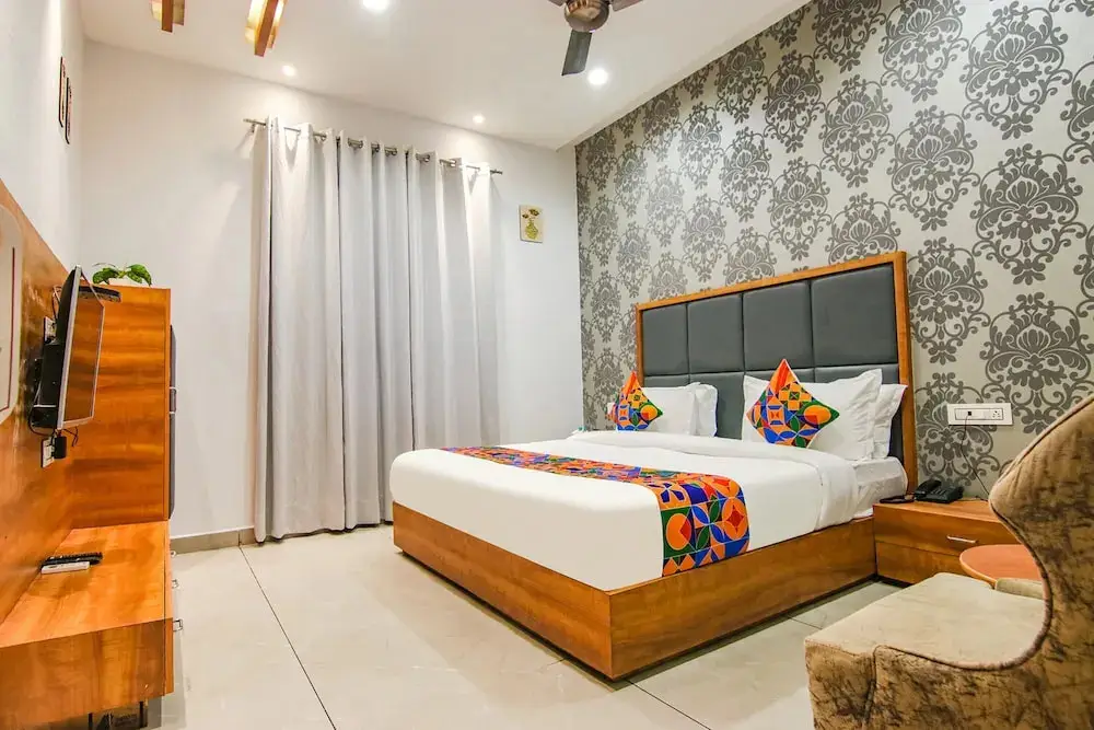 Лудхиана: Fabhotel Prime Royal Maple