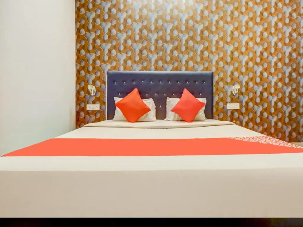 Лудхиана: OYO Flagship 806536 Hotel 3k Inn