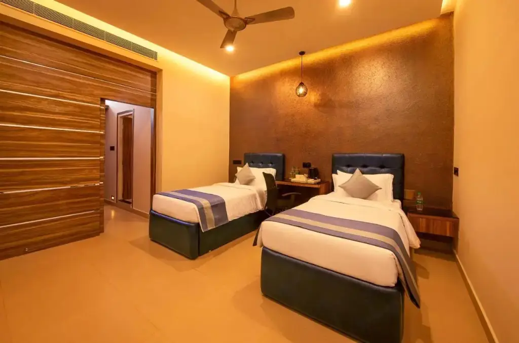 Манипал: Hometown Galleria Manipal