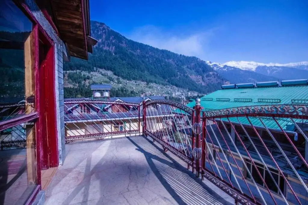 Манали: OYO Flagship 808095 Hotel Jubilant Regecy Manali