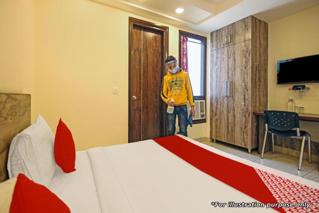 Матхура: spot on 703108 Purnkuti Hotel