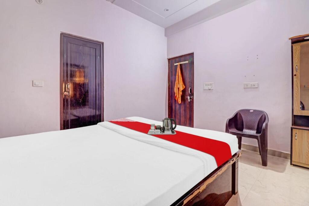 Матхура: spot on 703108 Purnkuti Hotel