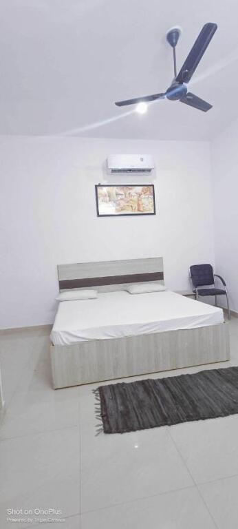 Мератх: OYO 700920 Hotel Maharaja