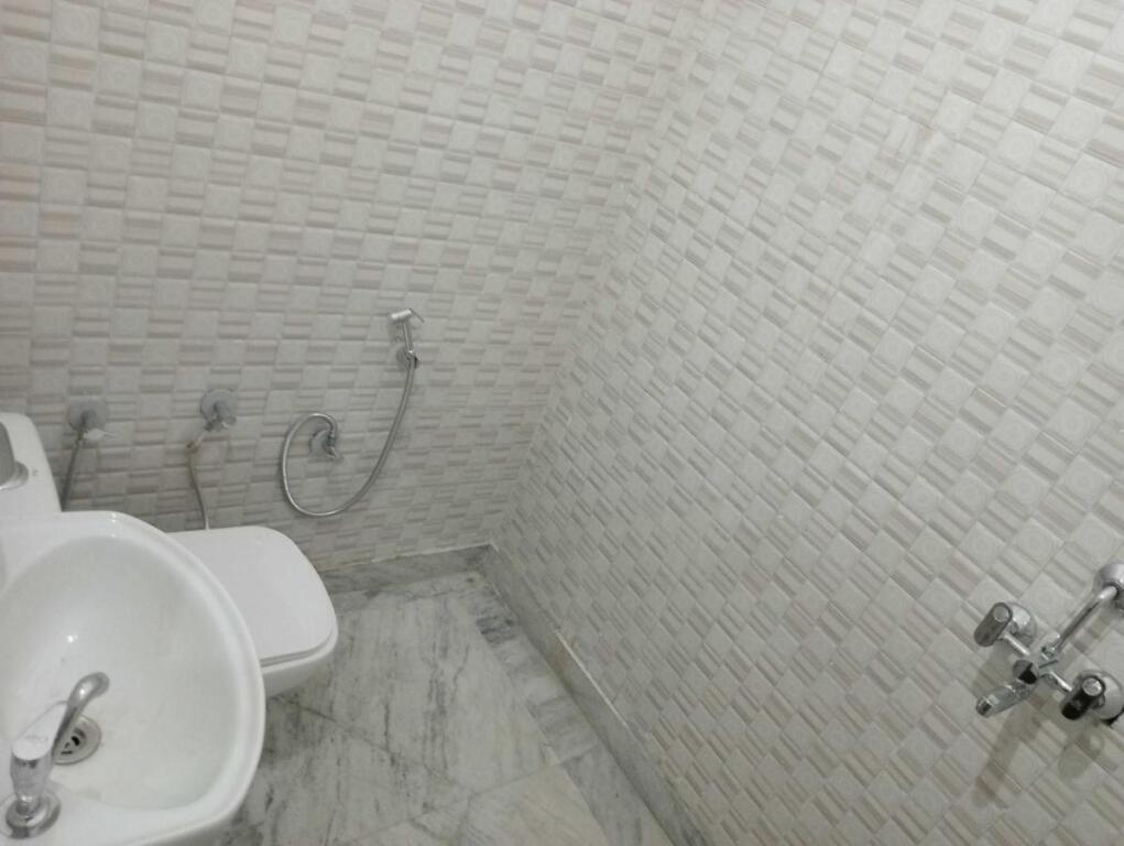 Морадабад: OYO 91341 Royal Stay Home