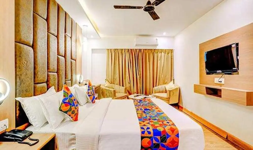 Мумбаи: Fabhotel Sunrise Suites