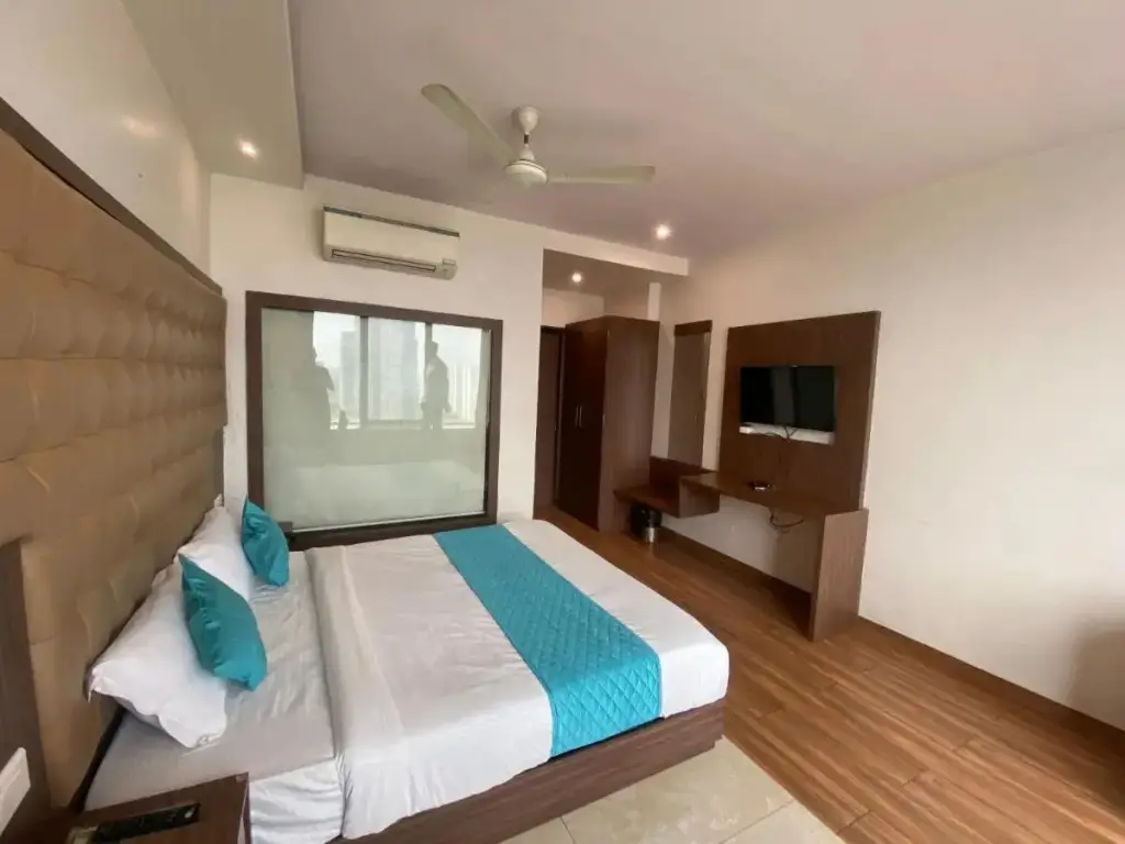 Мумбаи: Hotel Pearl's BKC Inn- Near Trade Centre, Visa Consulate