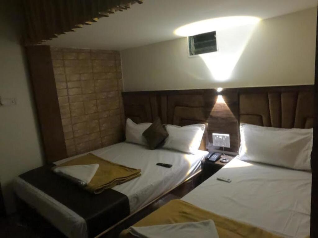 Мумбаи: Hotel Siddharth Residency Siddharth Nagar Goregaon West