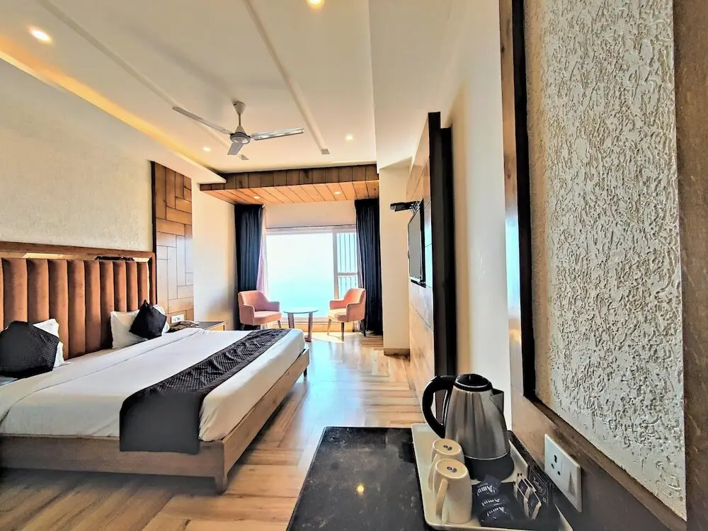 Массури: Hotel Luxury Inn Mussoorie by Stotrak