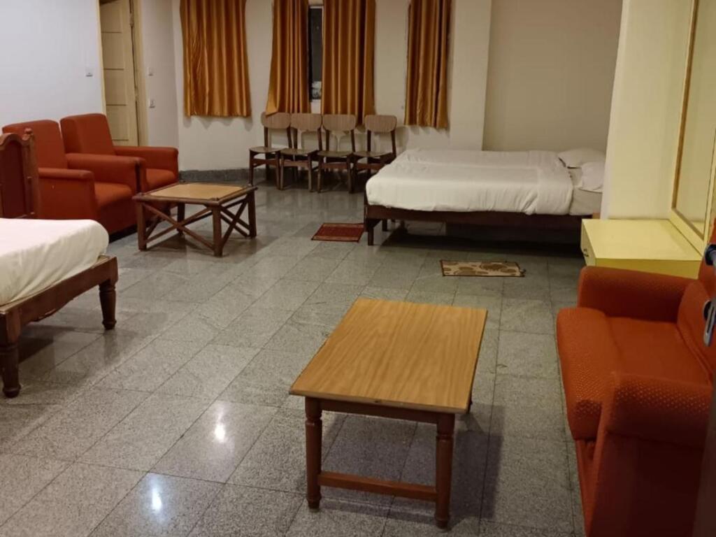 Майсур: SPOT ON 808263 Hotel Karunadu Mysore