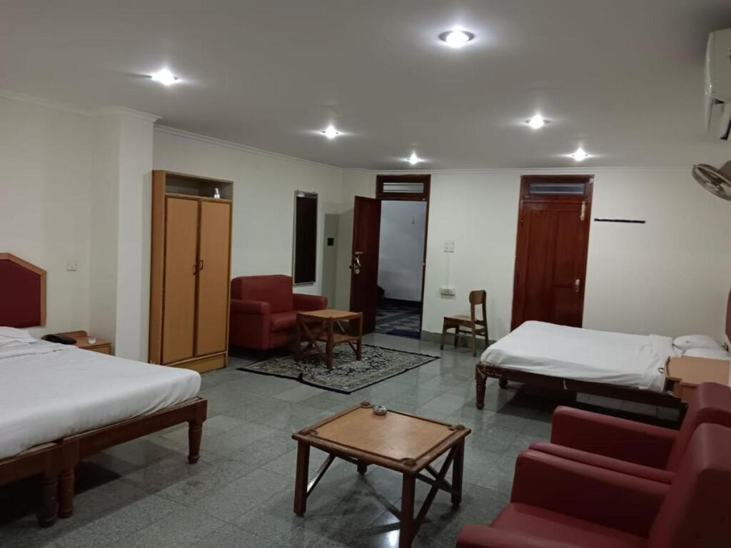 Майсур: SPOT ON 808263 Hotel Karunadu Mysore