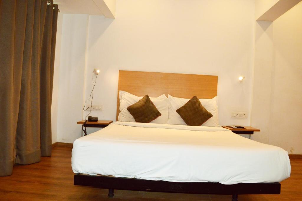 Нагпур: Hotel Orient Avenue