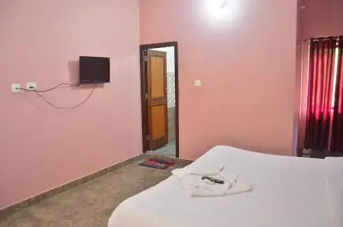 Наинитал: Corbett Milestone Resort