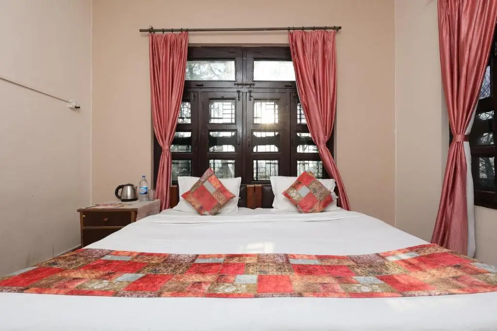 Наинитал: Hotel Adhya Inn