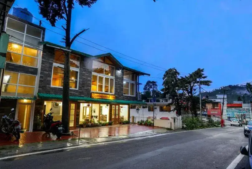 Наинитал: Springwood Inn, Bhowali
