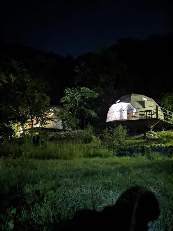 Наинитал: Glamping Tales by the Riverside - Luxury Tents