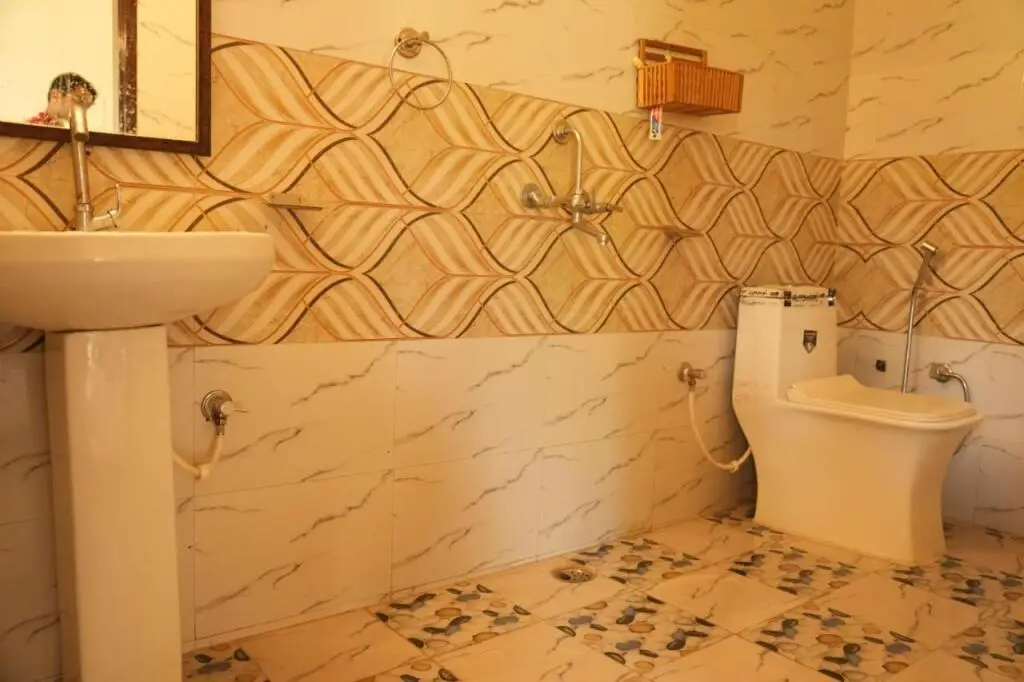 Наинитал: Corbett Mid Forest Resort