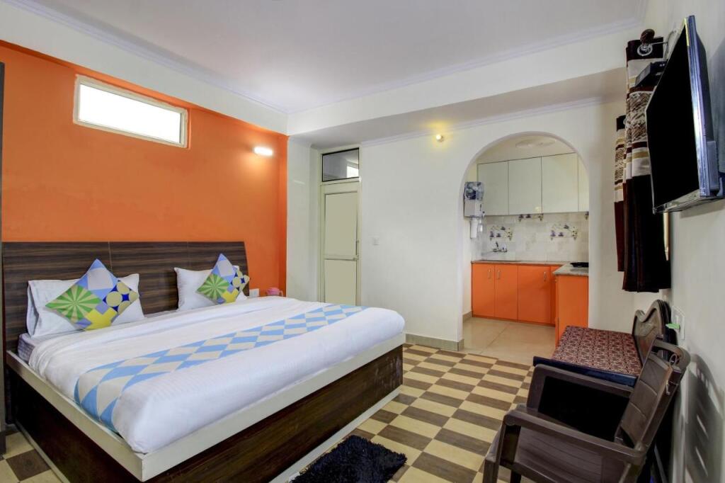 Наинитал: OYO Flagship 77433 Sk Hotel