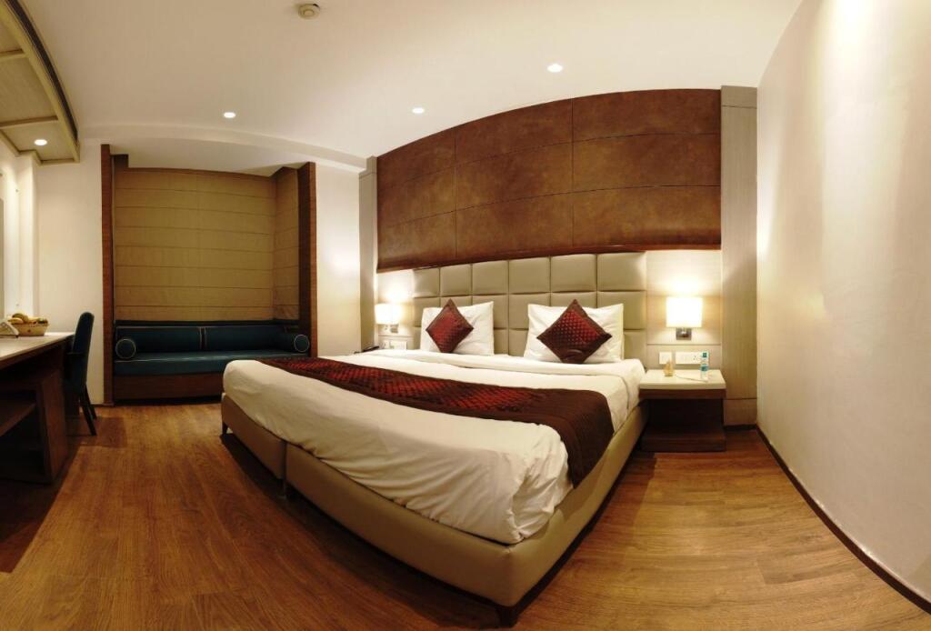 Нью-Дели: Lemonwood Suites by F9 Hotels