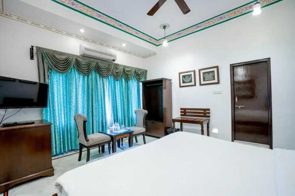 Удаипур: Inder Prakash - Best Lake View Hotel in Udaipur