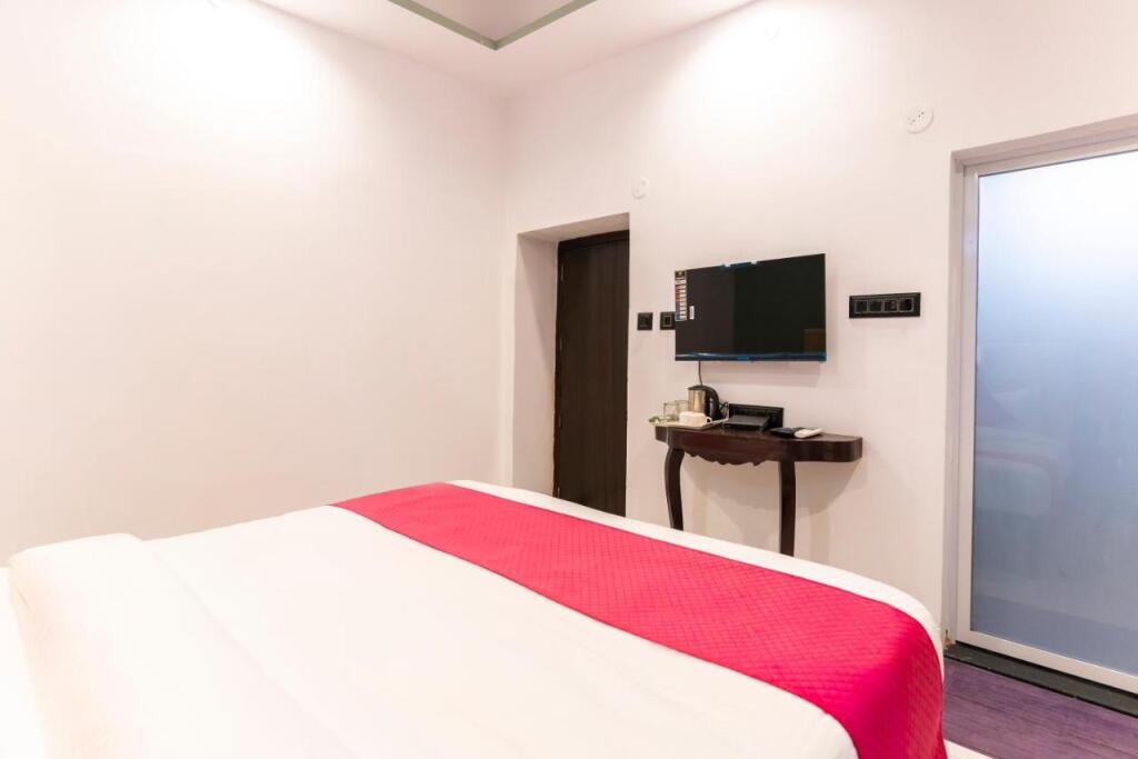 Удаипур: Hotel Lake N Hill View