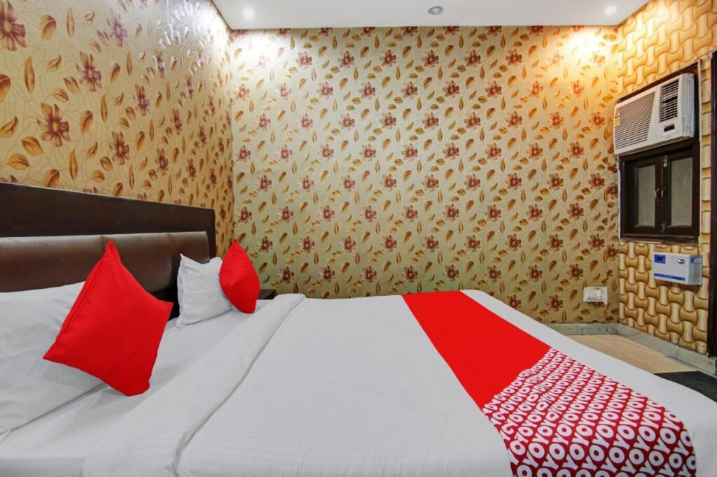 Нью-Дели: OYO Flagship 806428 Hotel View Sky