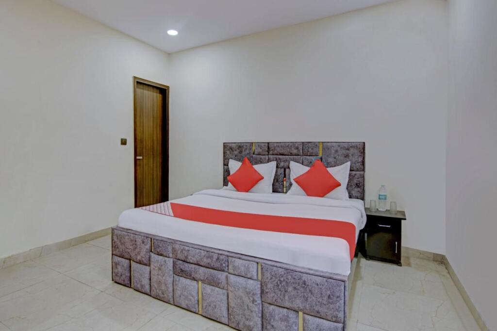 Нью-Дели: OYO Flagship 701775 Discovery Rooms