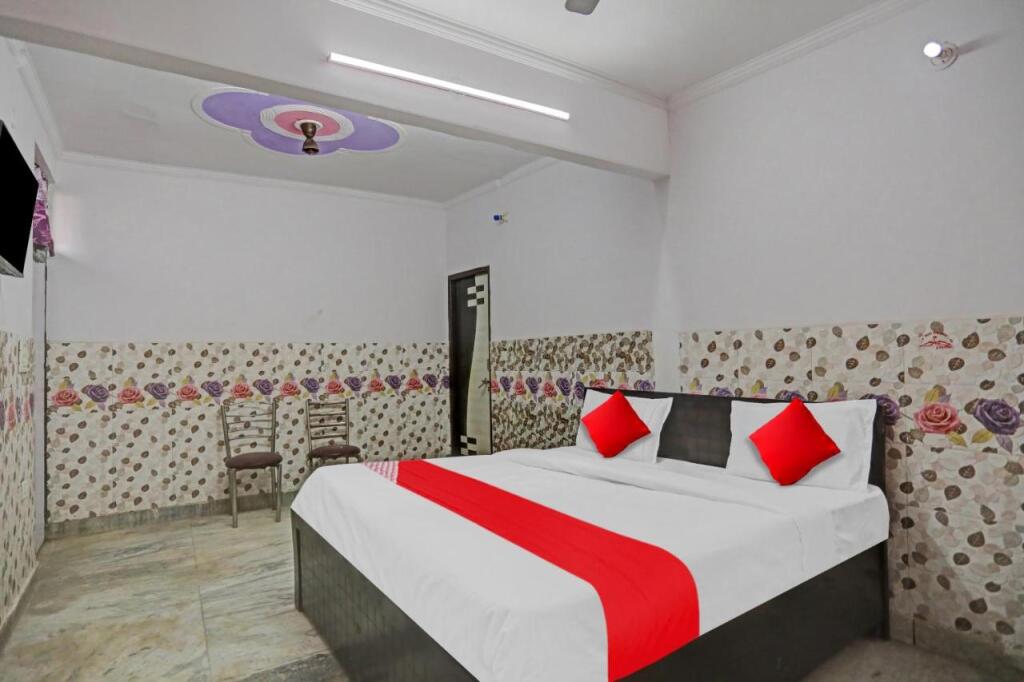 Нью-Дели: OYO Flagship 804788 Kd Rooms