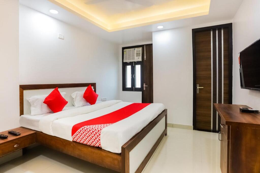 Нью-Дели: Oyo Flagship 65986 Hotel Signature Rooms
